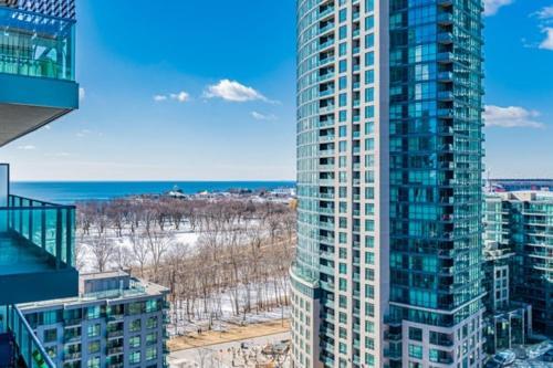 Fort York Suites - Cne Toronto Exterior photo